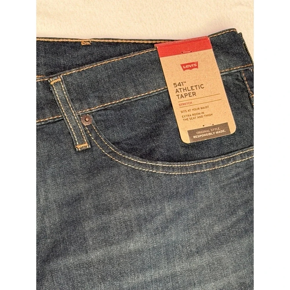Levi's 541 Athletic Taper Jeans Mens 48x30 Stretch Dark Wash NWT